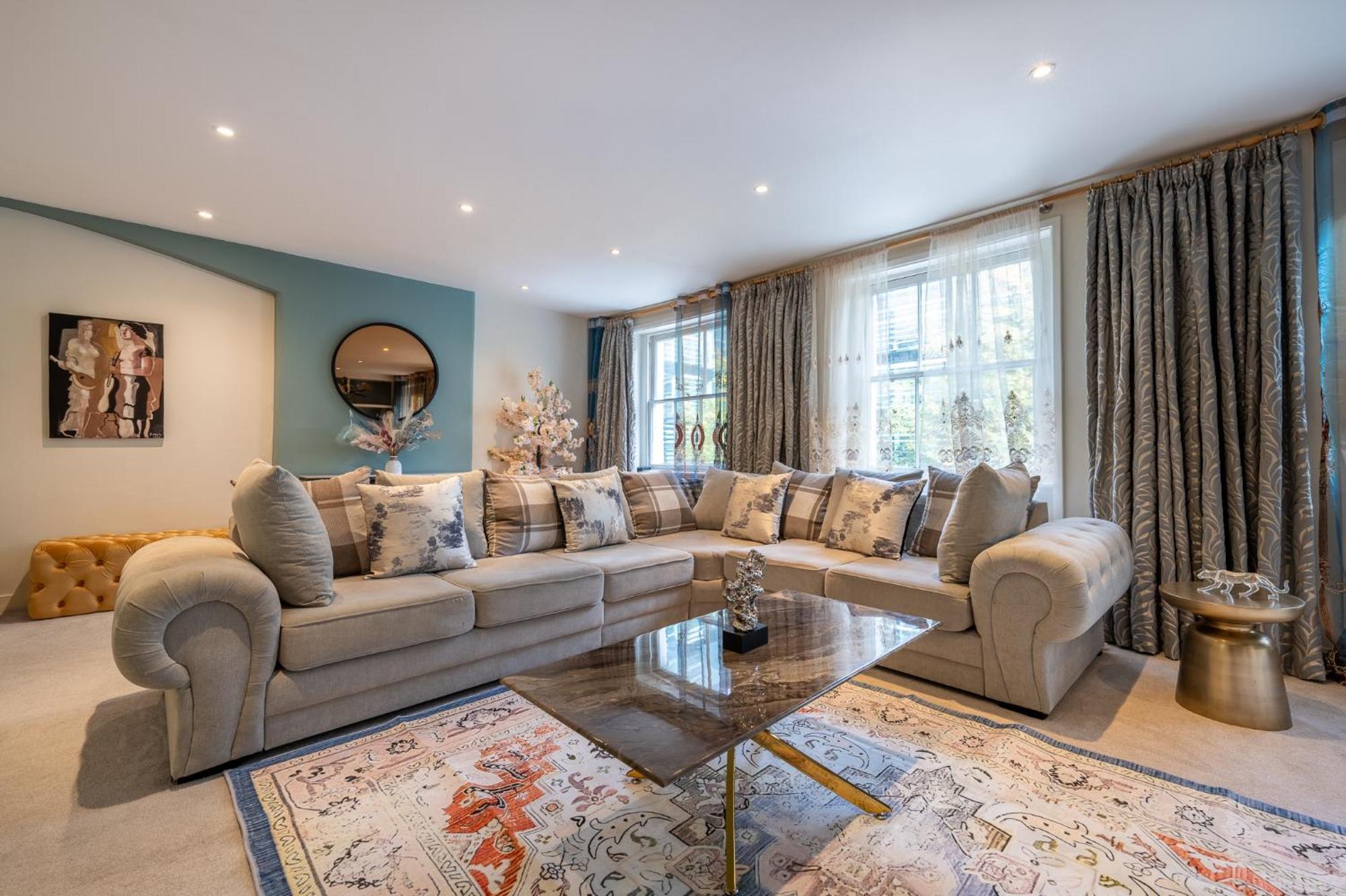 Appartement Huge 200sqm Luxury 3-bedroom Mews Londen
