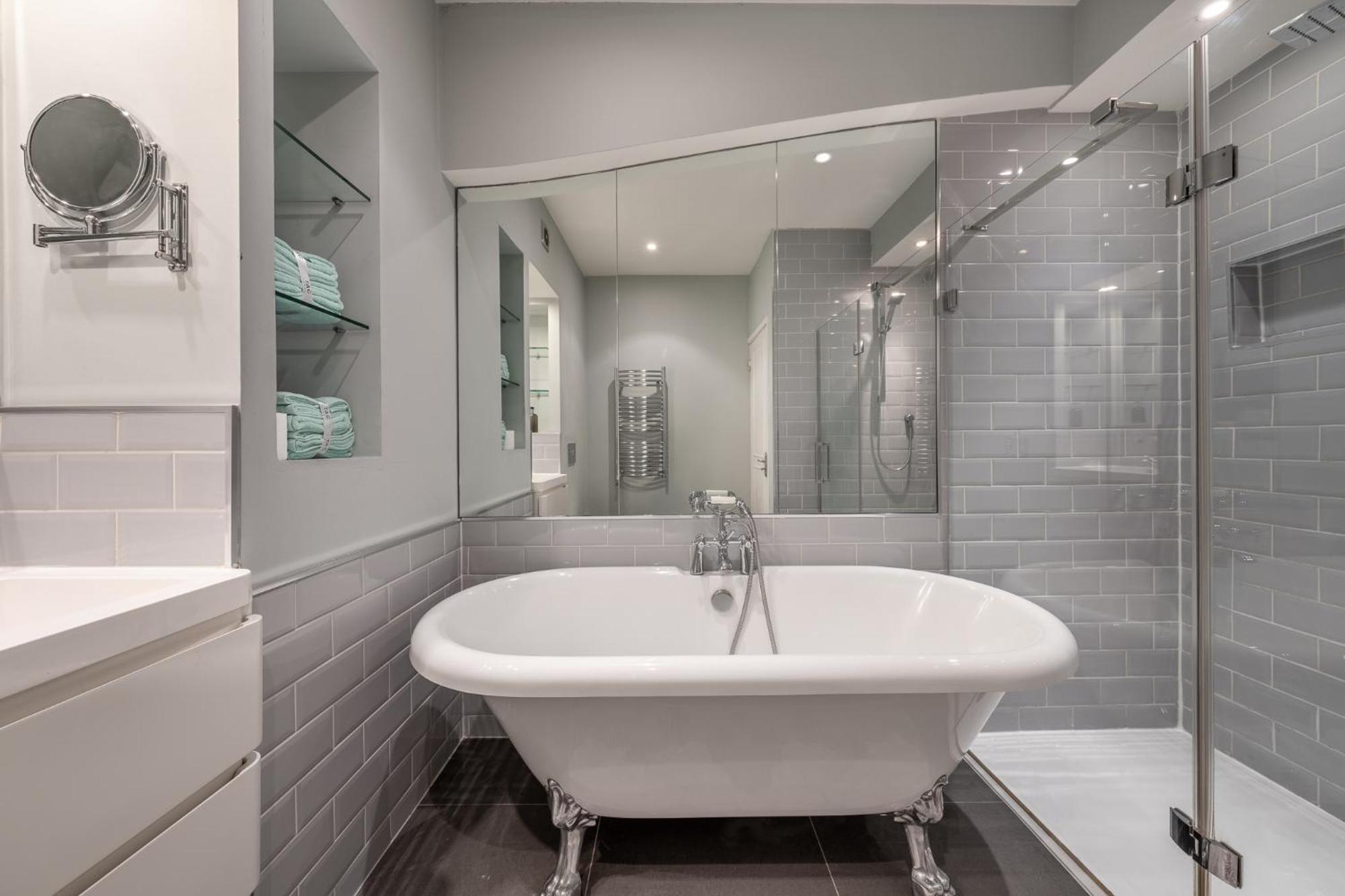 Appartement Huge 200sqm Luxury 3-bedroom Mews